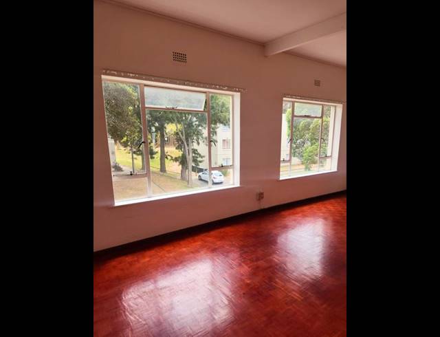 1 BEDROOM PROPERTY TO RENT IN WYNBERG UPPER